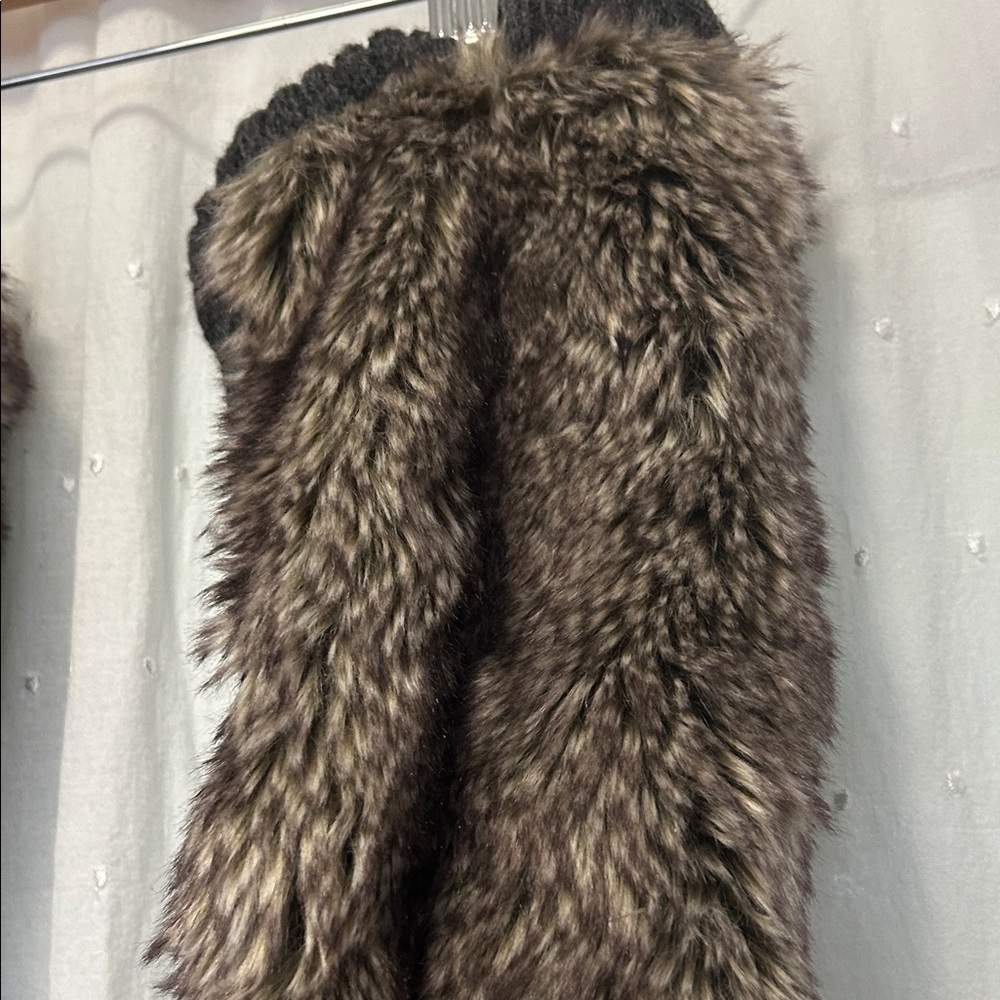 Acorn Slouch Boot/Slipper Women’s 5-6 Black/Brown Faux Fur Trim Loungewear - Picture 11 of 14